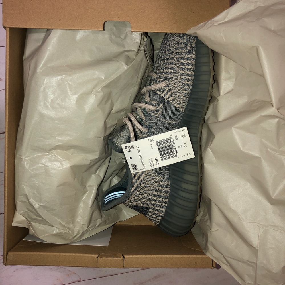 🔴SOLD🔴Mens Adidas Yeezy Boost 350 V2 Israfil - Picture 12 of 13